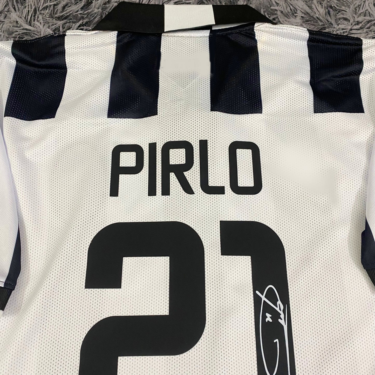 Andres Pirlo Signed Juventus 09/10 Jersey Shirt - COA - Signature Version