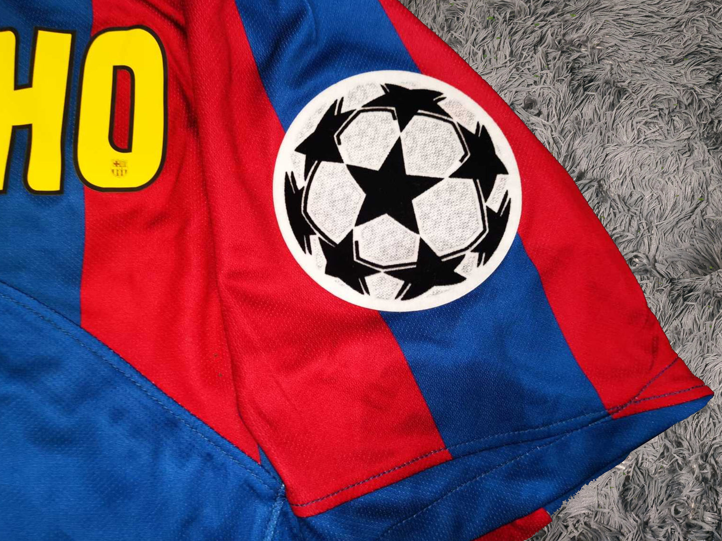 Ronaldinho Gaúcho Signed Barcelona 04/05 Home Jersey Shirt - COA - Signature Version